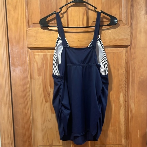 Motherhood maternity blue/white swim taniki top size large . - Picture 4 of 9